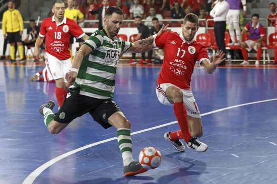 Loja online Fútbol Emotion Portugal - Blogs de futebol - CINCO SAPATILHAS DE FUTSAL BARATAS PARA A TEMPORADA 2021 - 1.webp